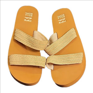 Womens NWOT Billabong raffia sandals